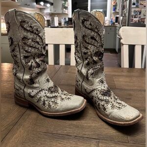 Ladies 9 White Ferrini Western Cowboy Boots